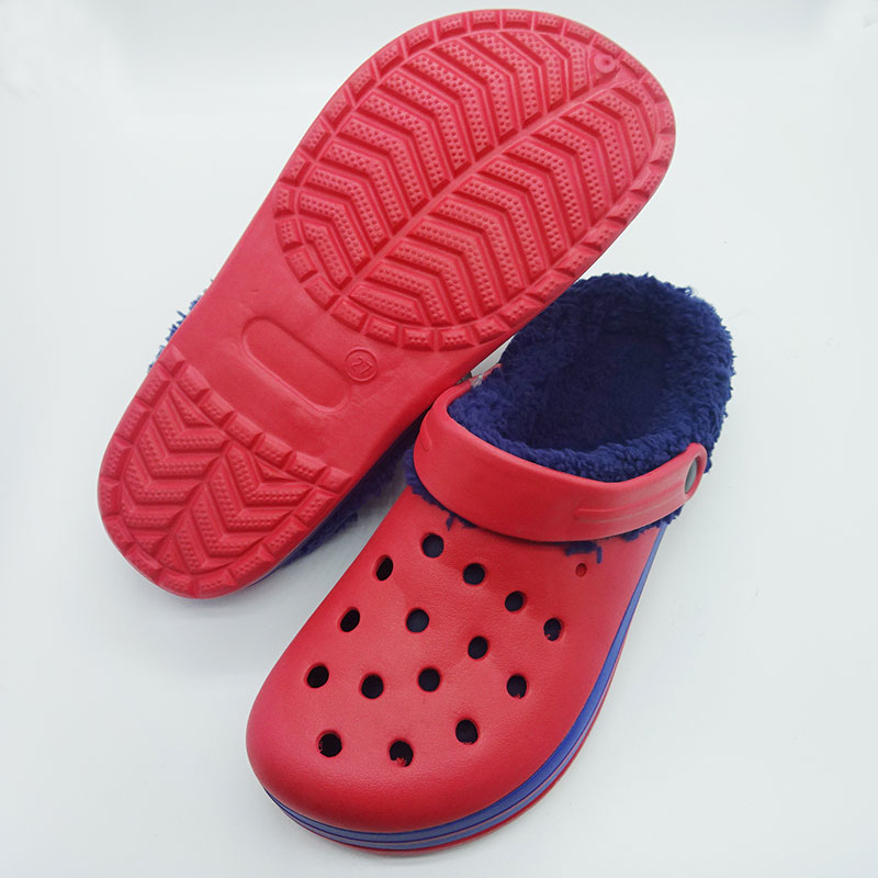 EVA Cotton Clog Winter Indoor Shoes for Man Navy and Black with Leopard Lining