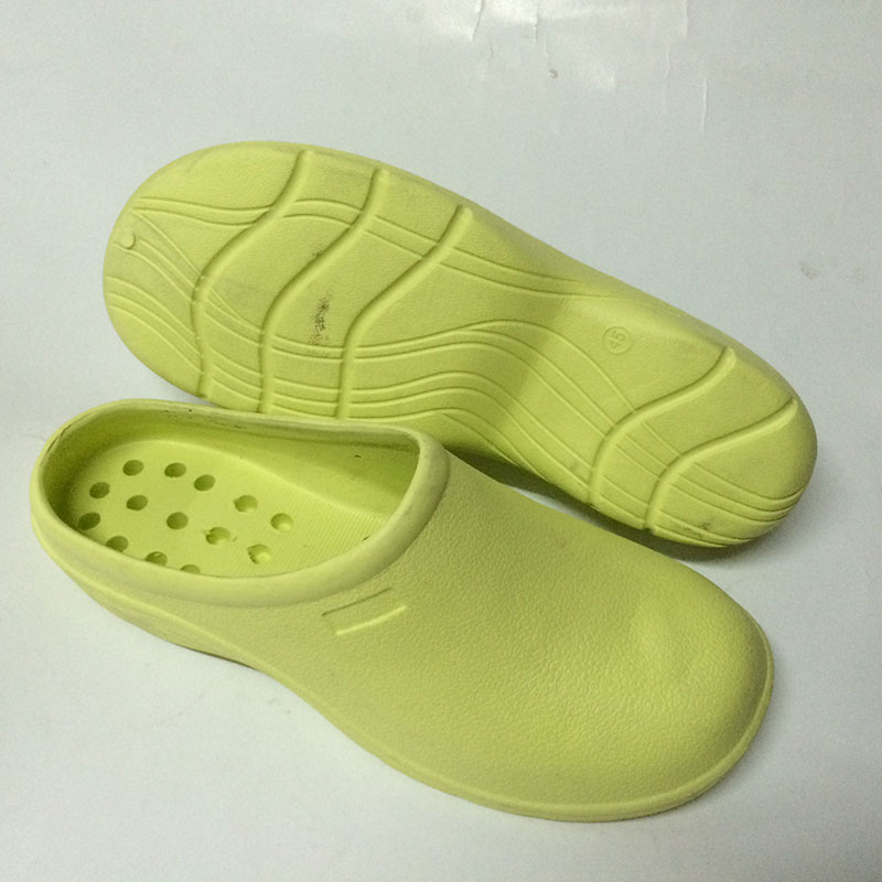 Plastic Garden Purple Nursing EVA Clogs