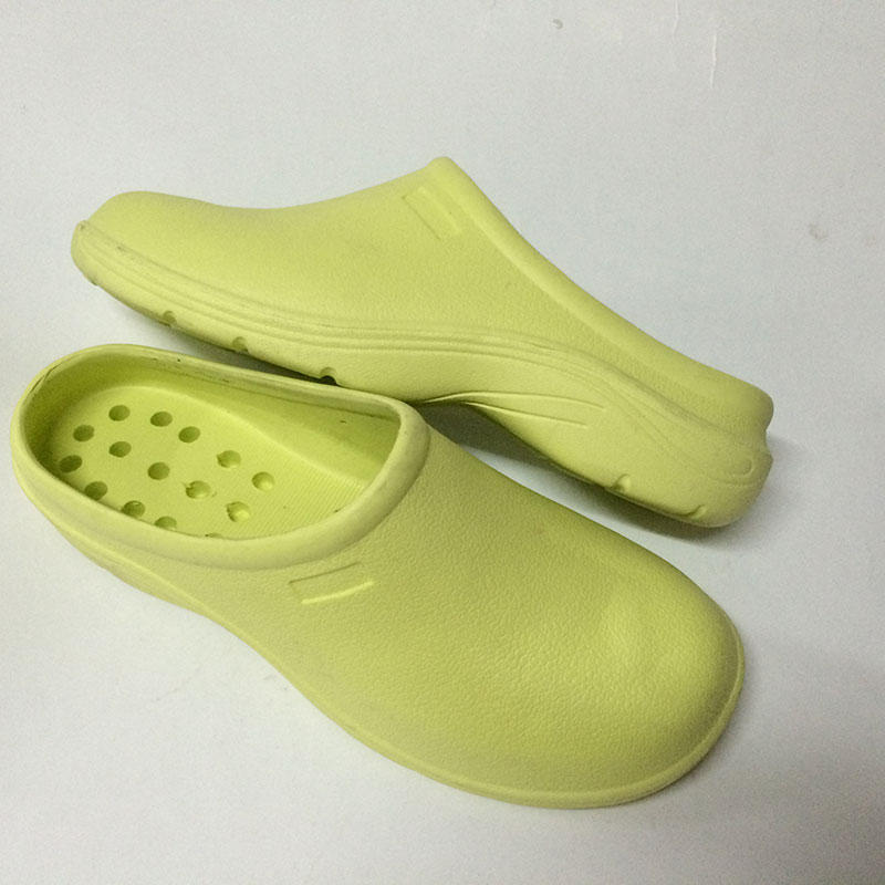 Plastic Garden Purple Nursing EVA Clogs